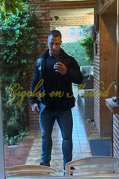 Escorts Masculinos en Madrid, Gigolos